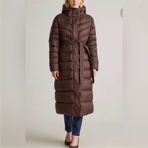 Quince Responsible Down Long Puffer Jacket in hot fudge